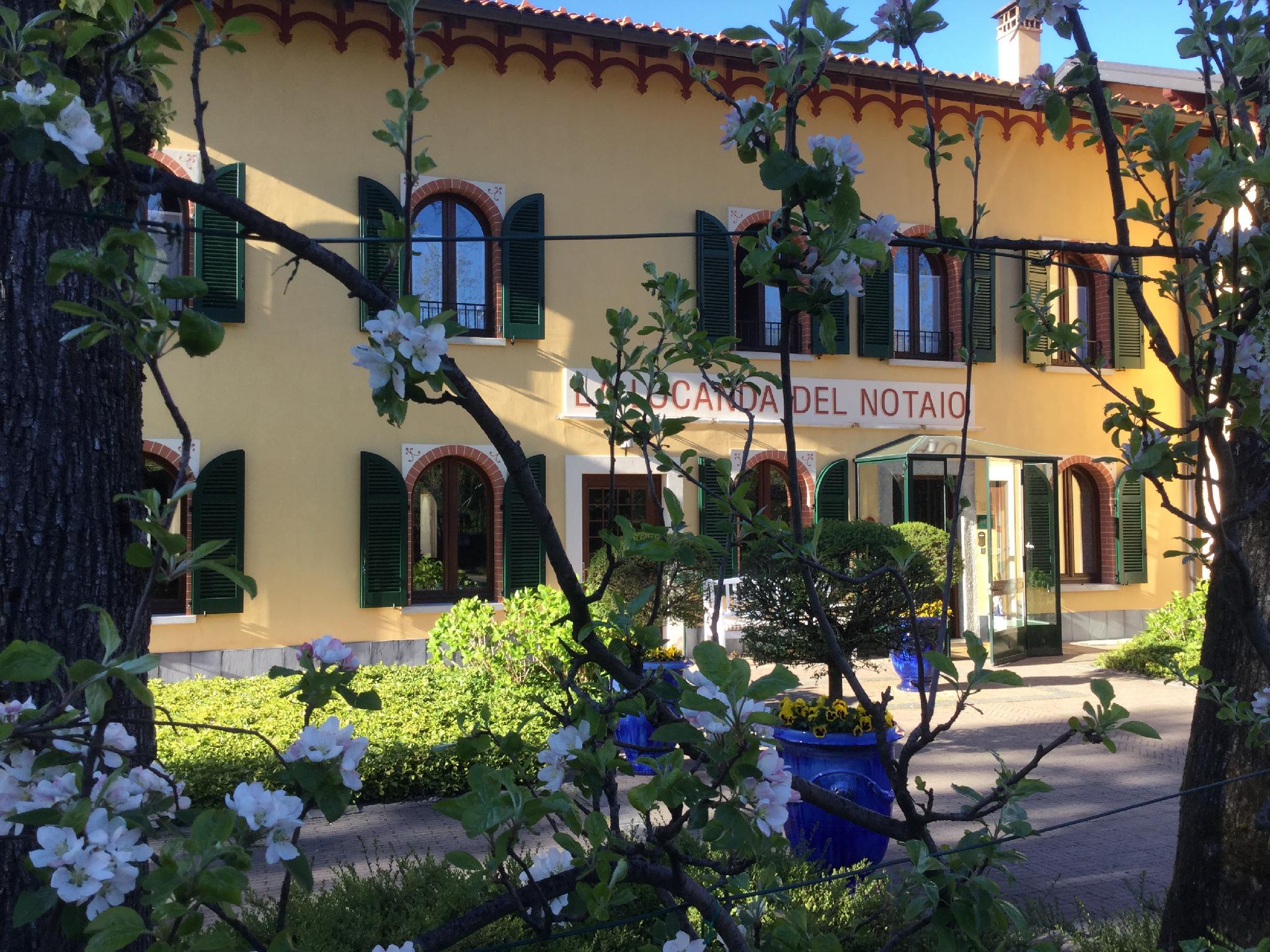 Ngoại cảnh khách sạn