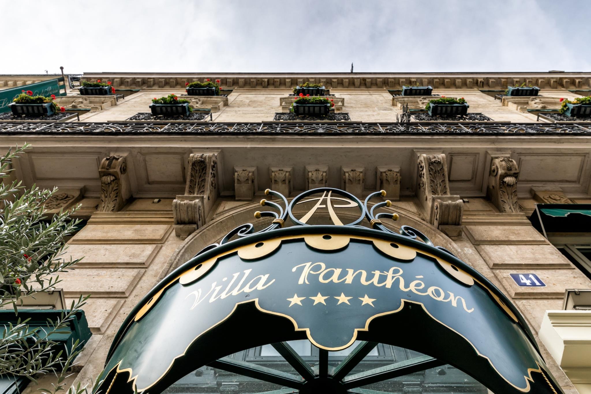 Ngoại cảnh khách sạn