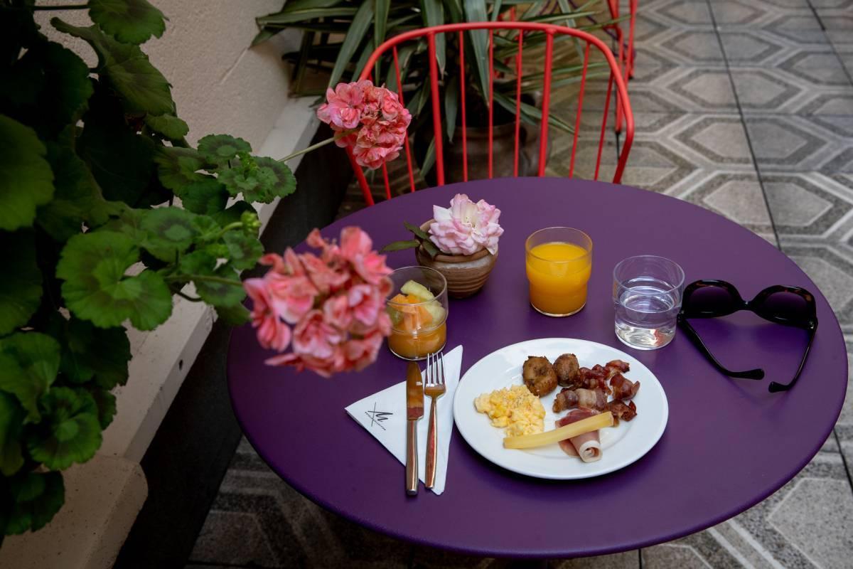 Đồ ăn và thức uống