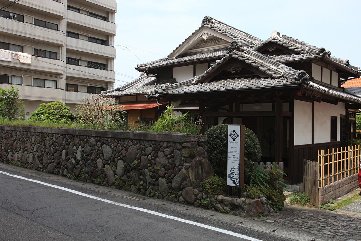 Ngoại cảnh khách sạn