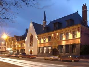 Ngoại cảnh khách sạn