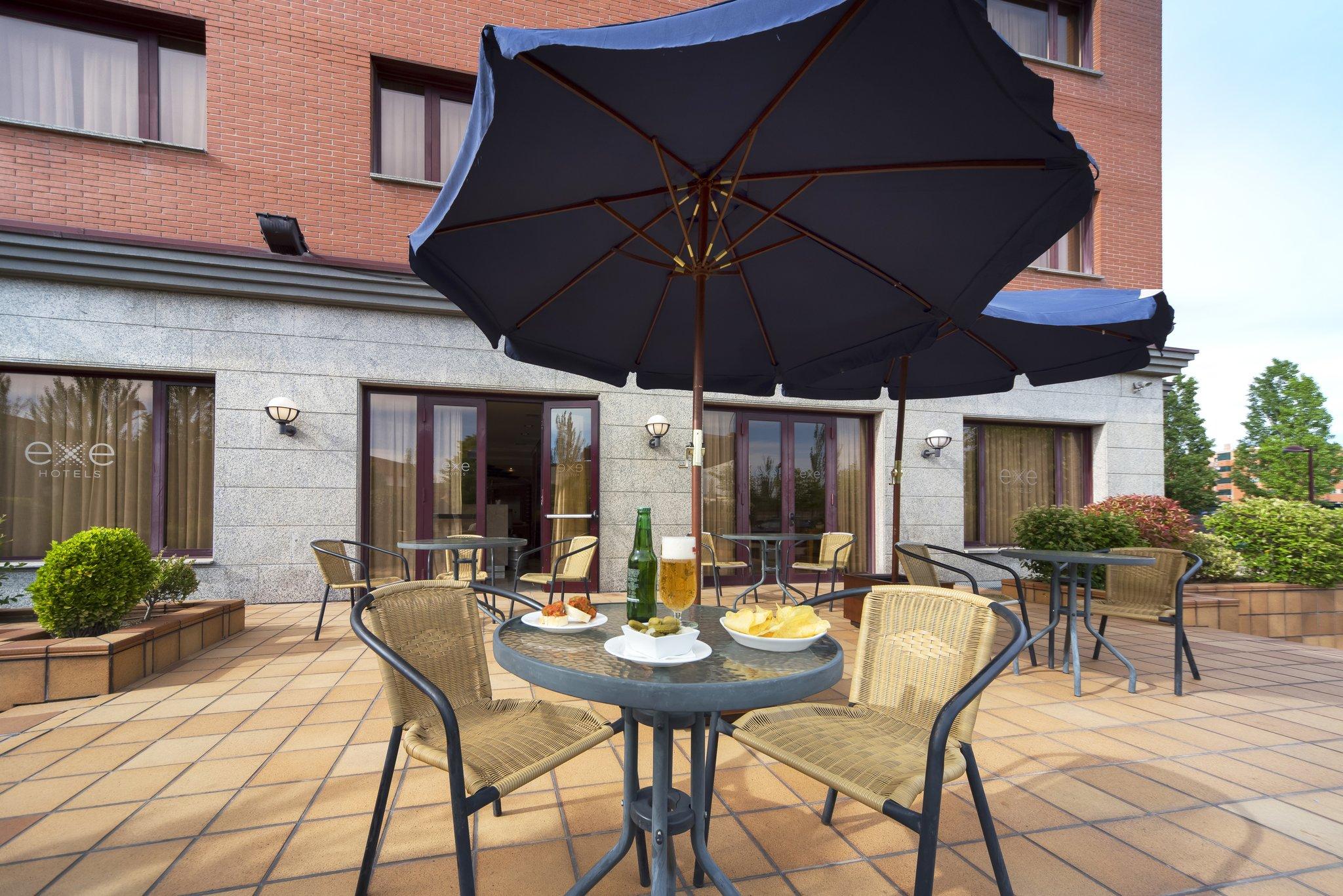 Ngoại cảnh khách sạn