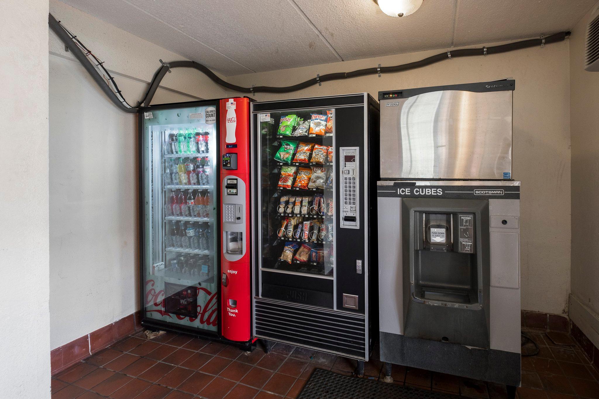 Đồ ăn và thức uống