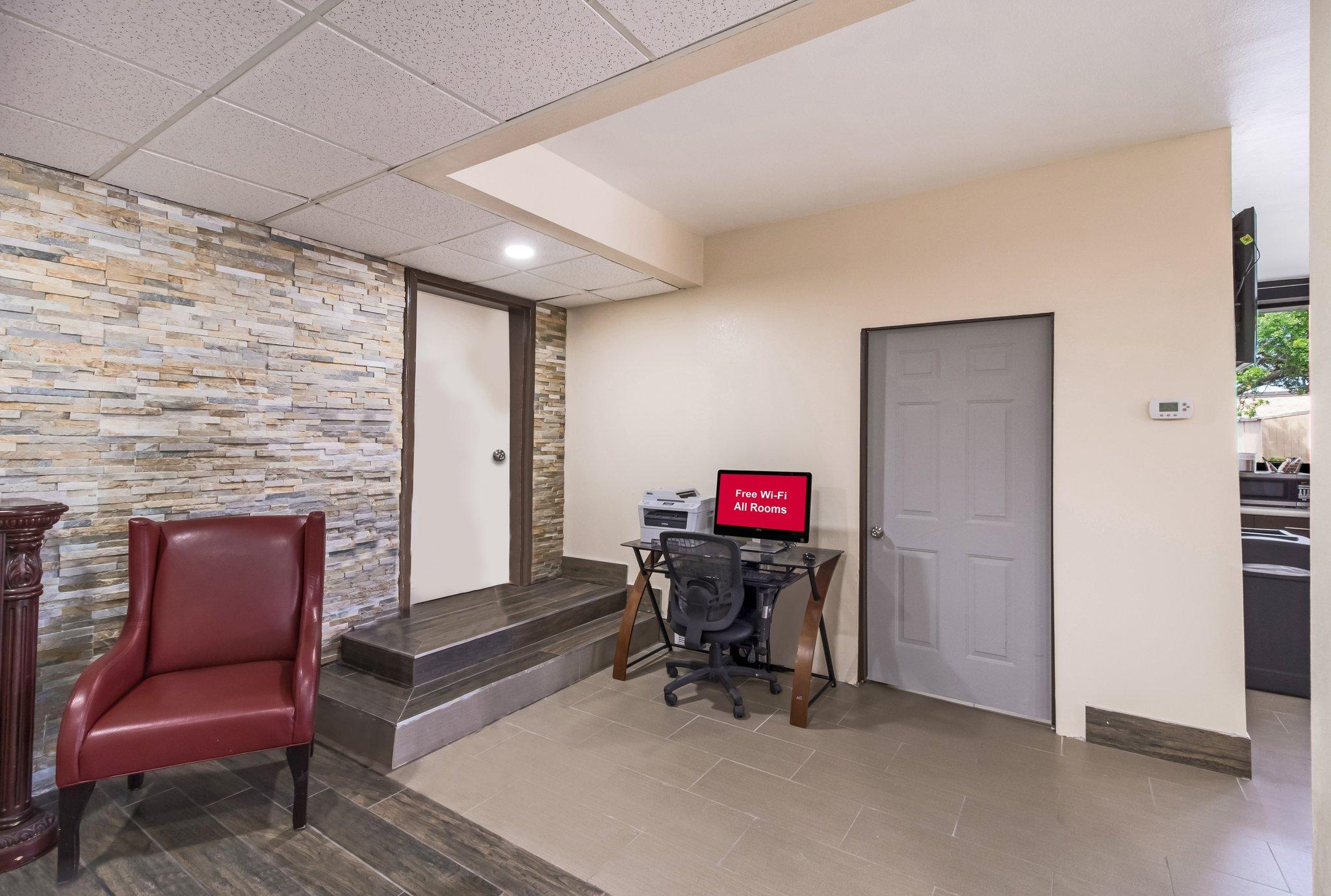 Trung tâm hội nghị