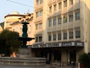 Ngoại cảnh khách sạn