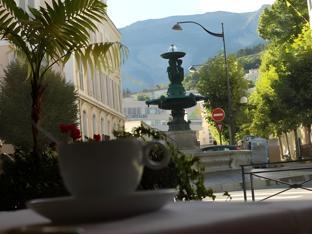 Ngoại cảnh khách sạn