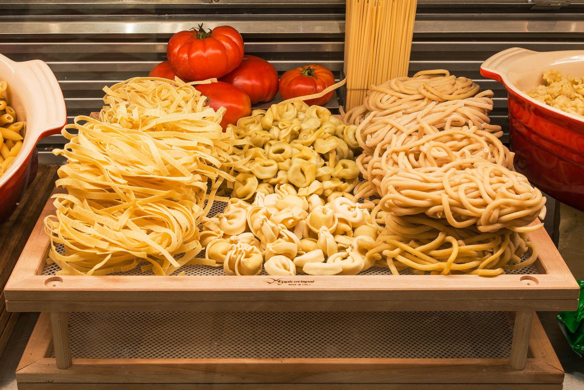 Đồ ăn và thức uống