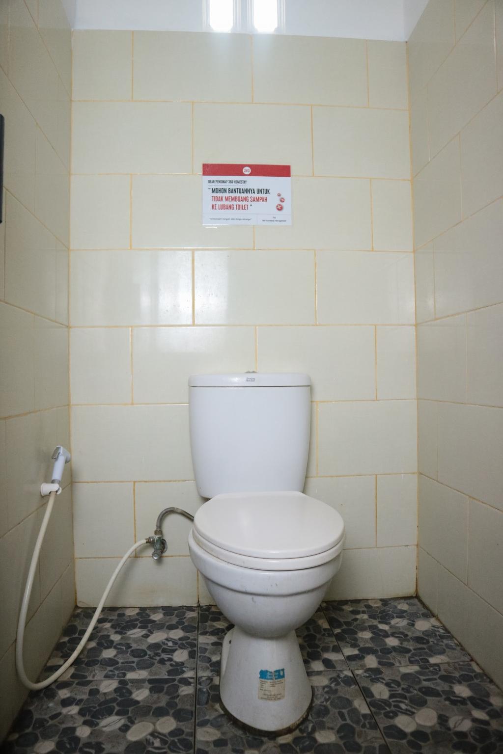 Khu vực xung quanh