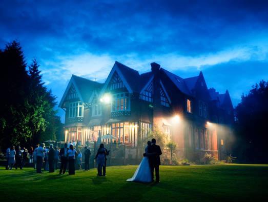 Ngoại cảnh khách sạn