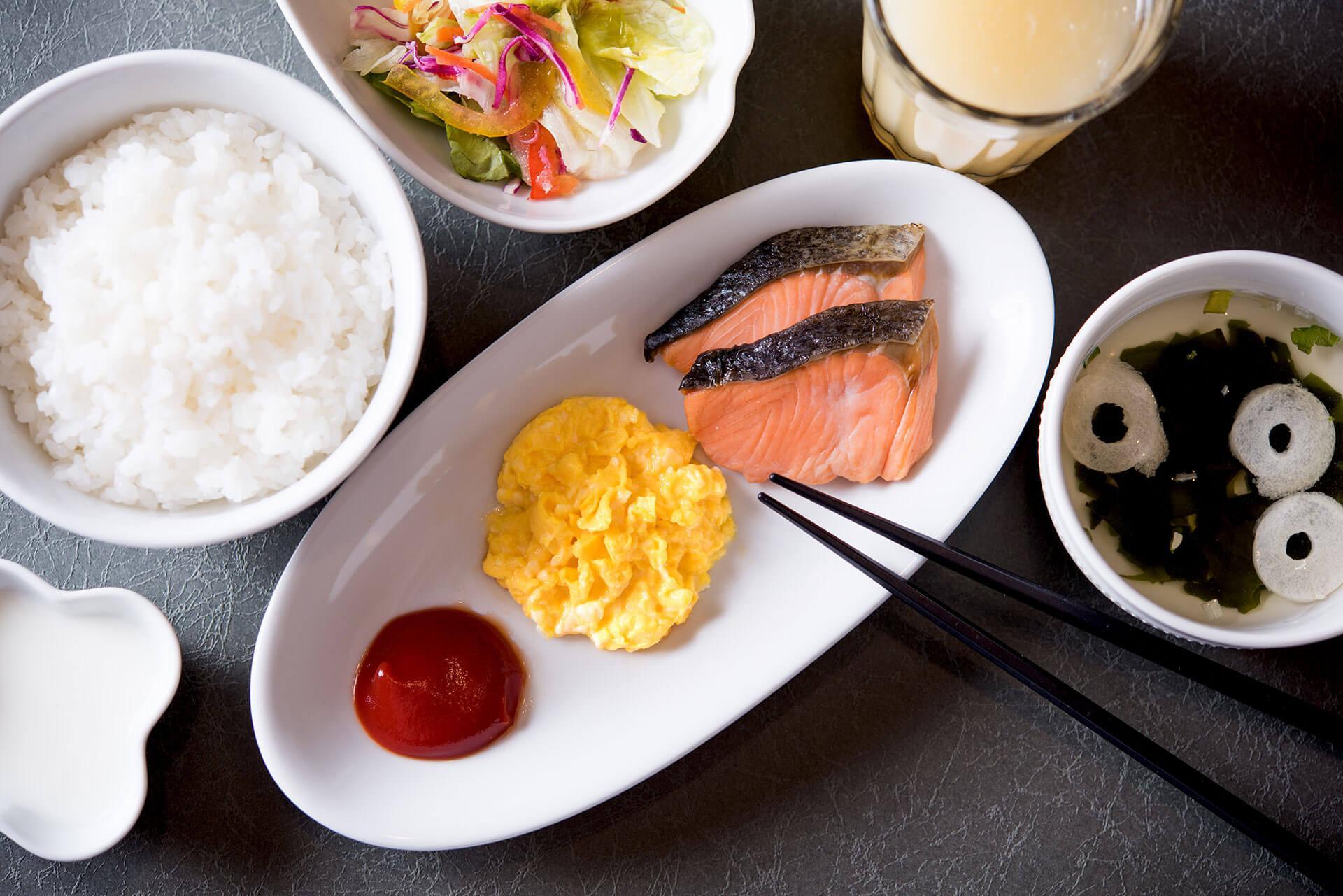 Đồ ăn và thức uống