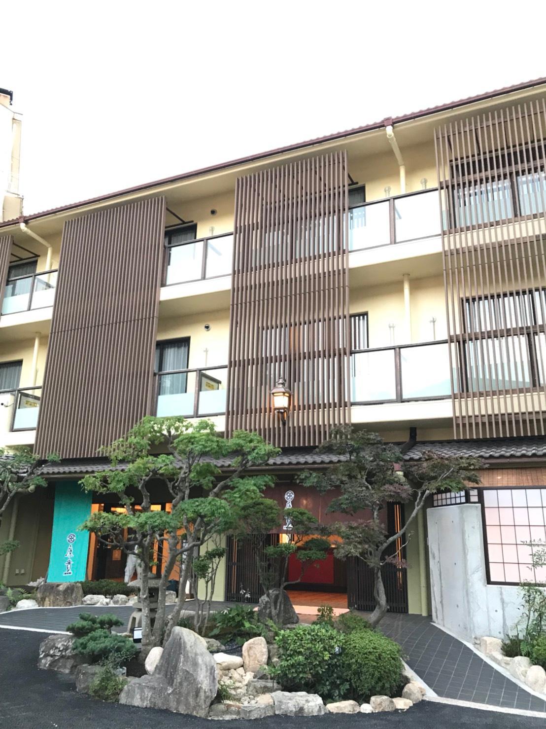 Ngoại cảnh khách sạn