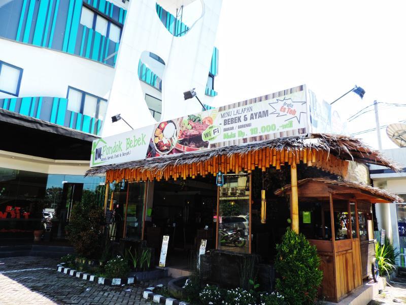 Ngoại cảnh khách sạn