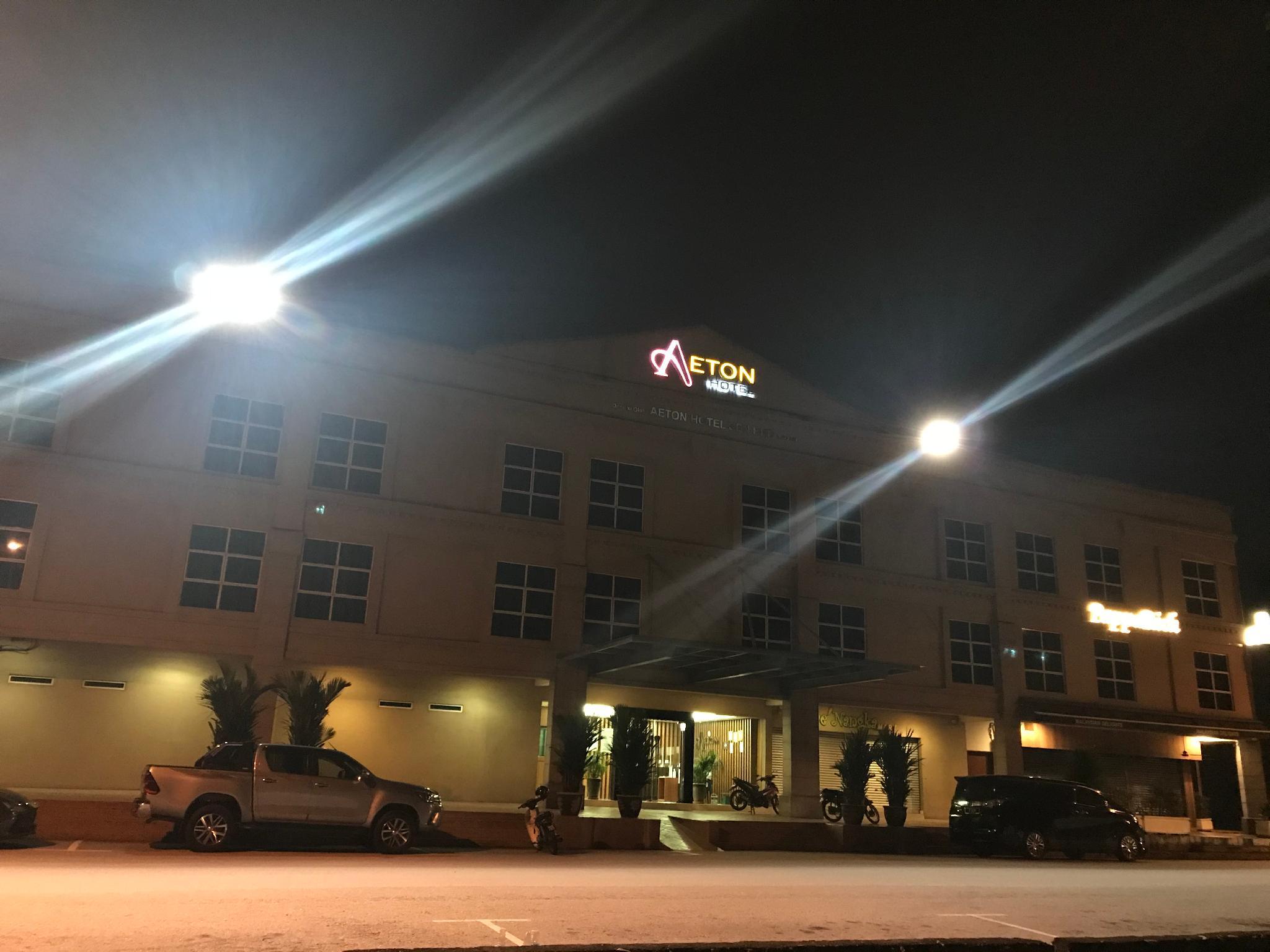 Ngoại cảnh khách sạn