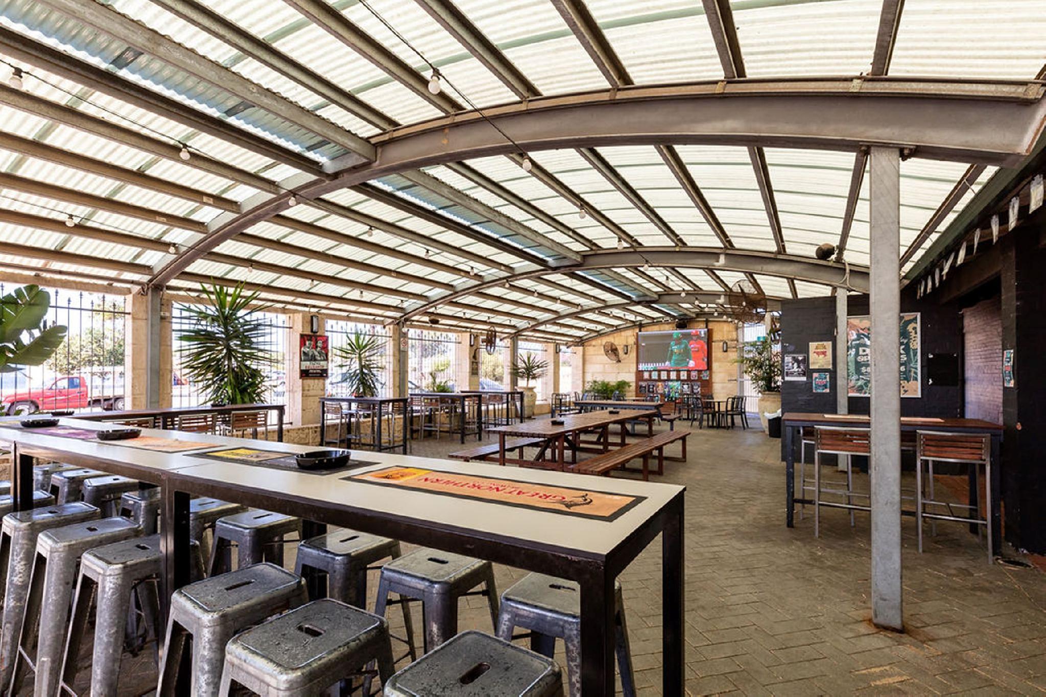 Khu vực hút thuốc