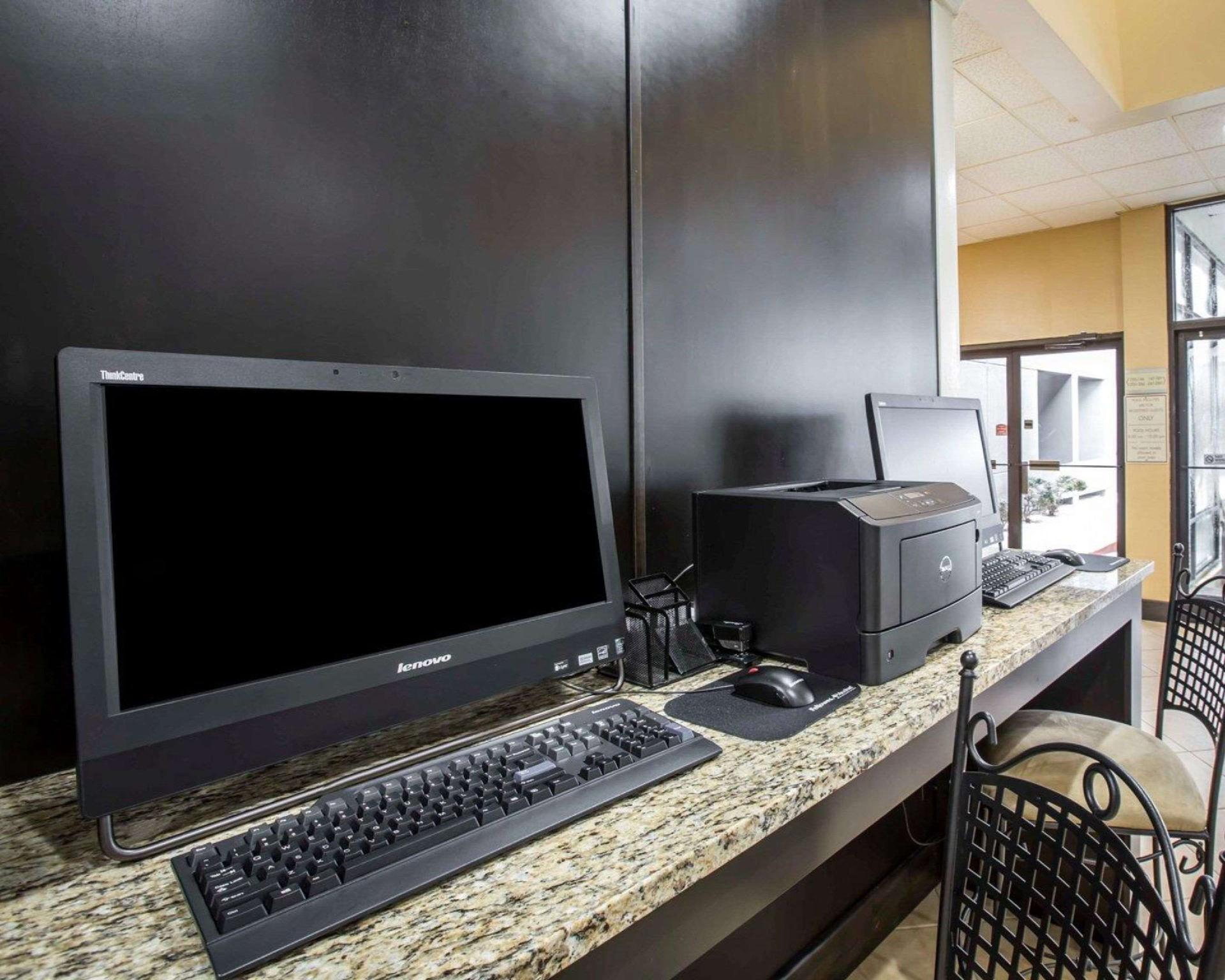 Trung tâm hội nghị