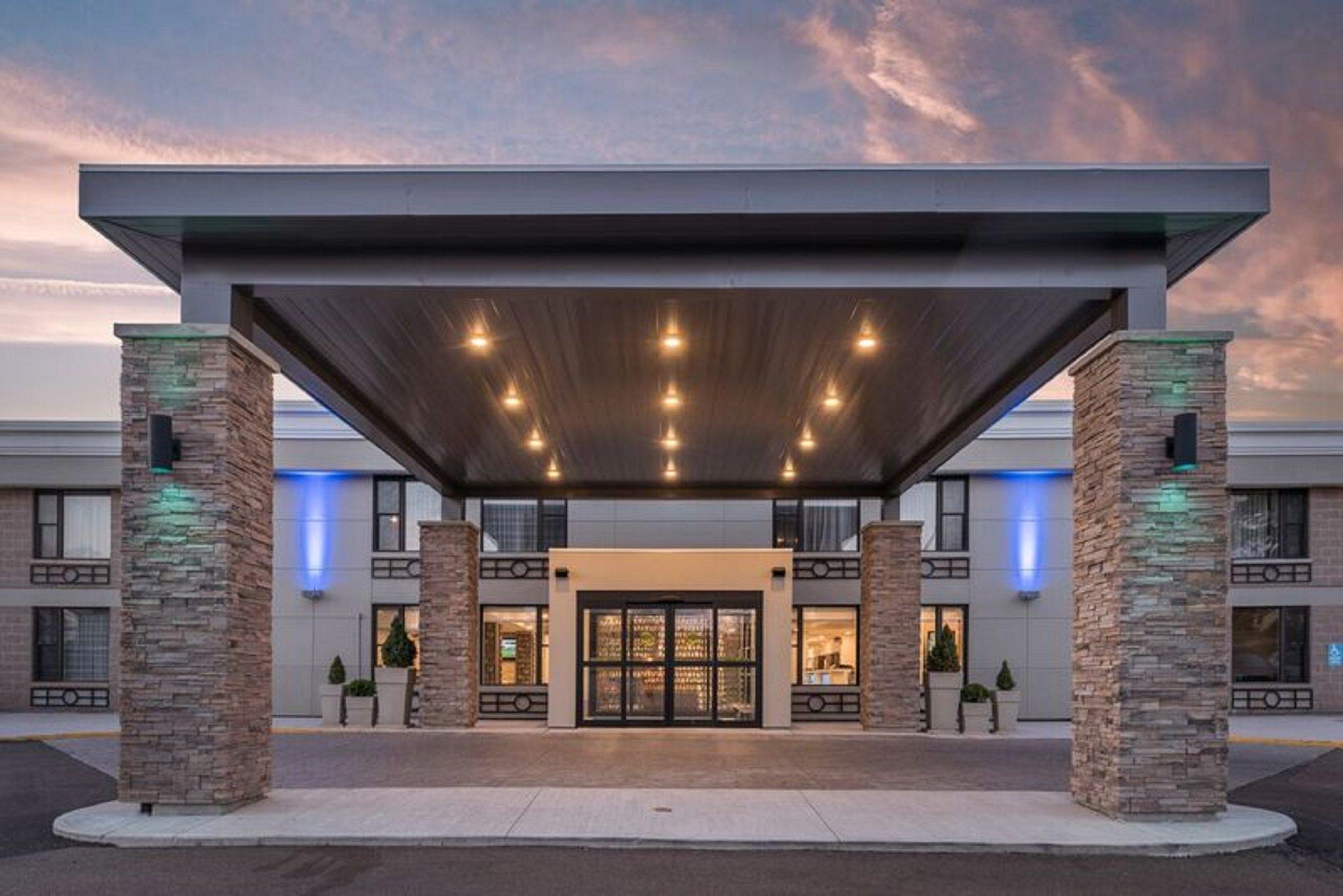 Ngoại cảnh khách sạn