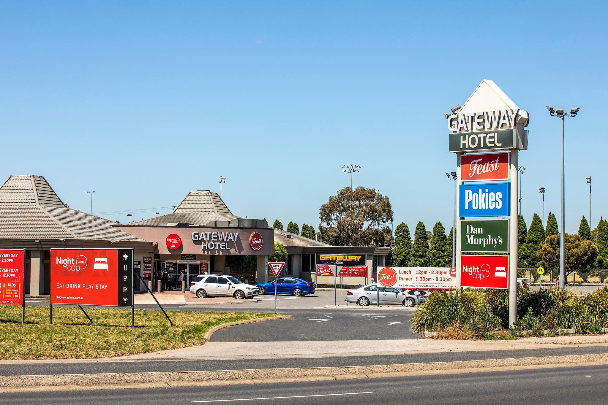 Ngoại cảnh khách sạn