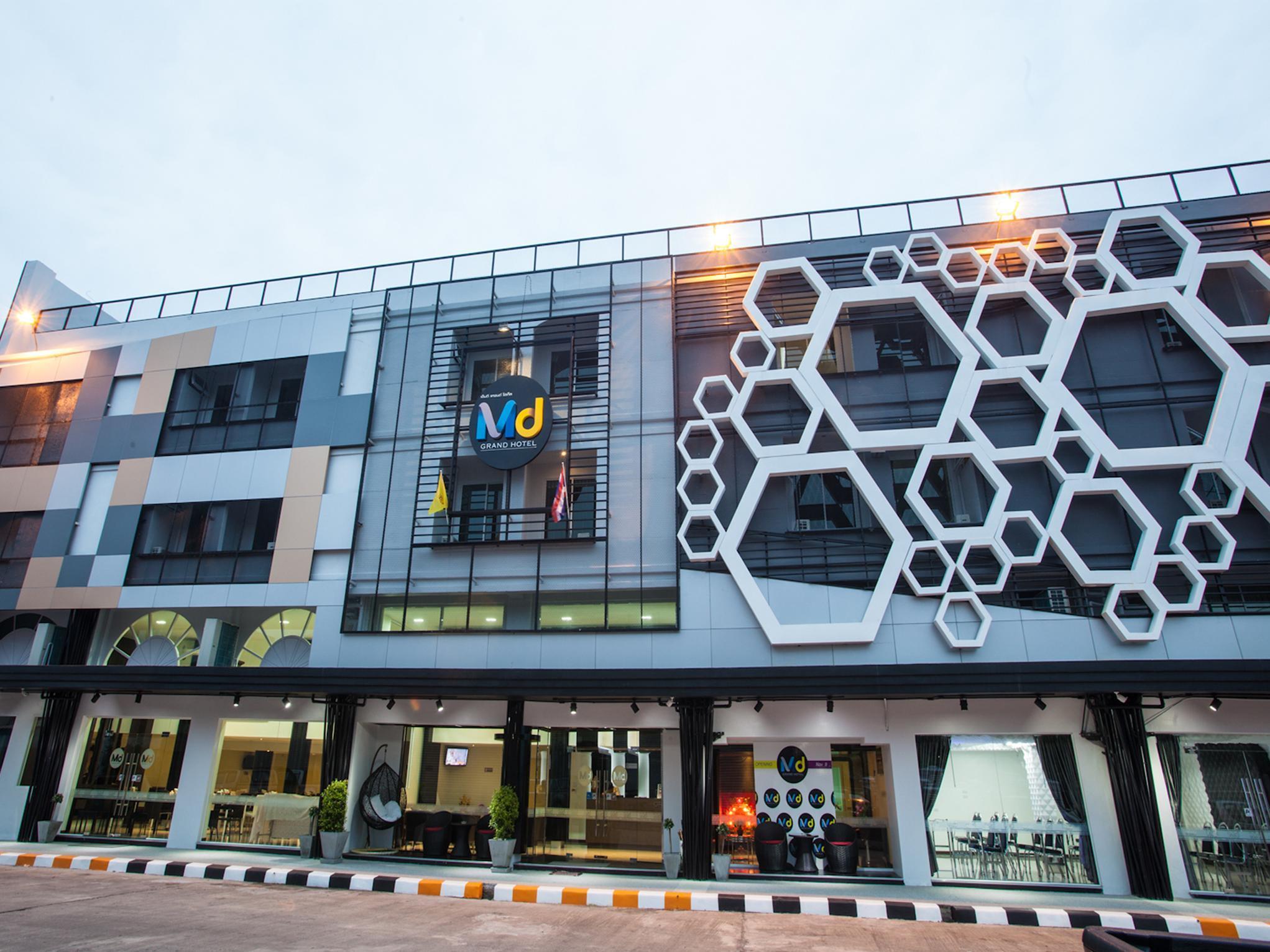 Ngoại cảnh khách sạn