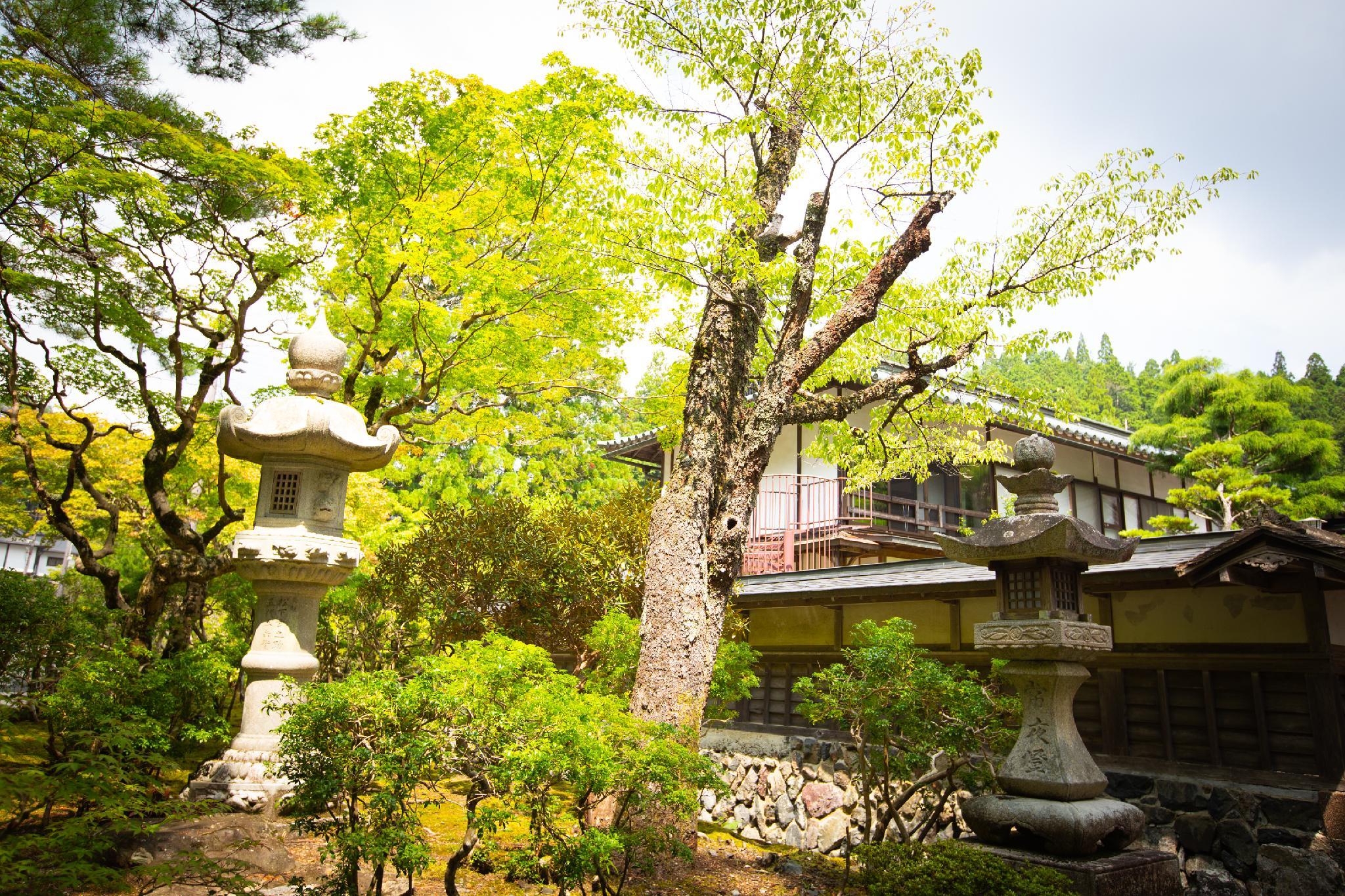 Ngoại cảnh khách sạn