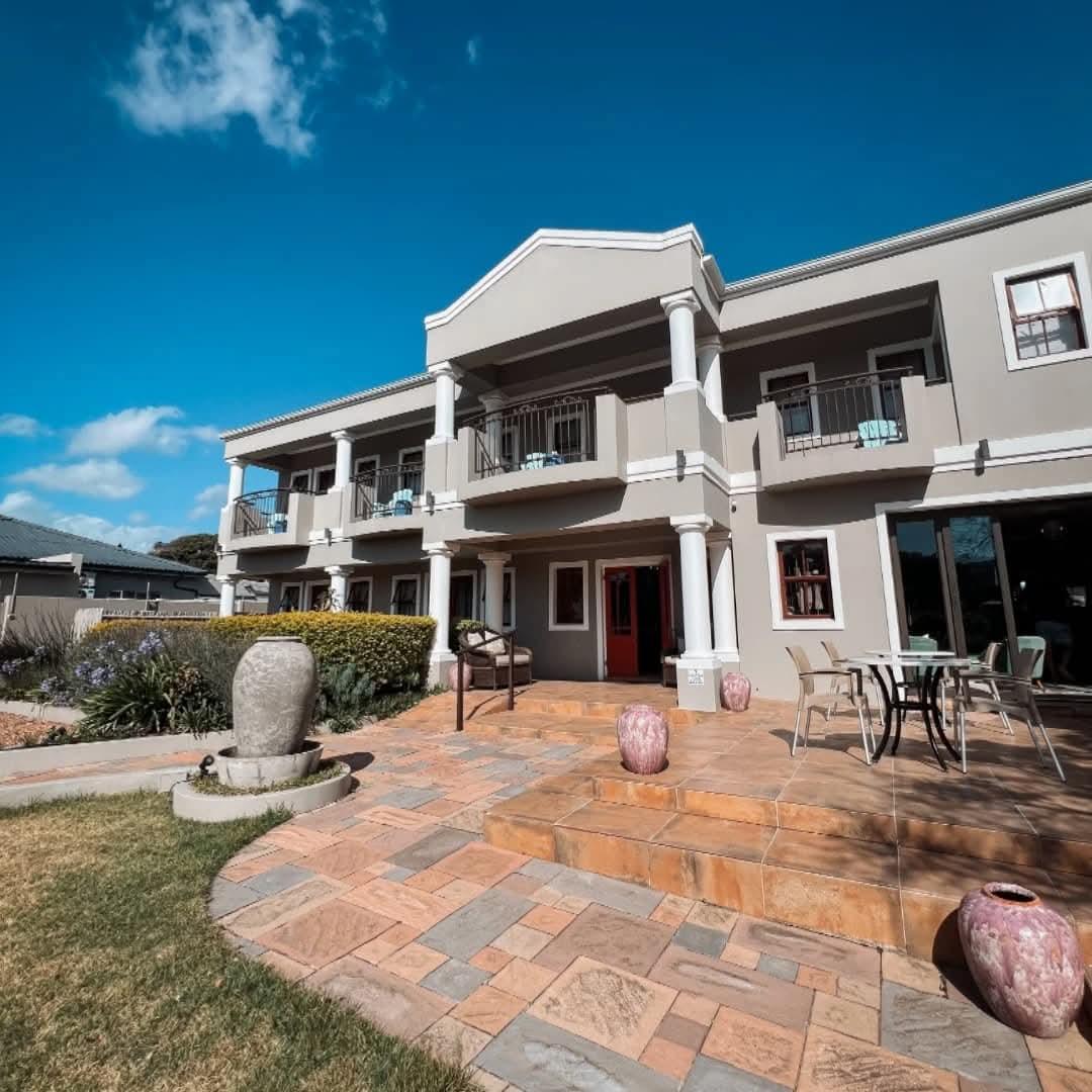 Ngoại cảnh khách sạn