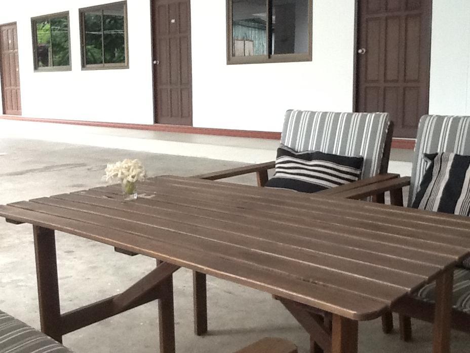 Ngoại cảnh khách sạn