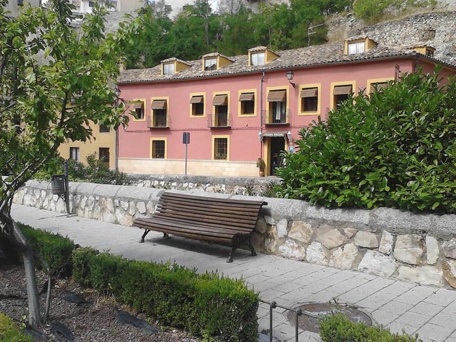 Ngoại cảnh khách sạn