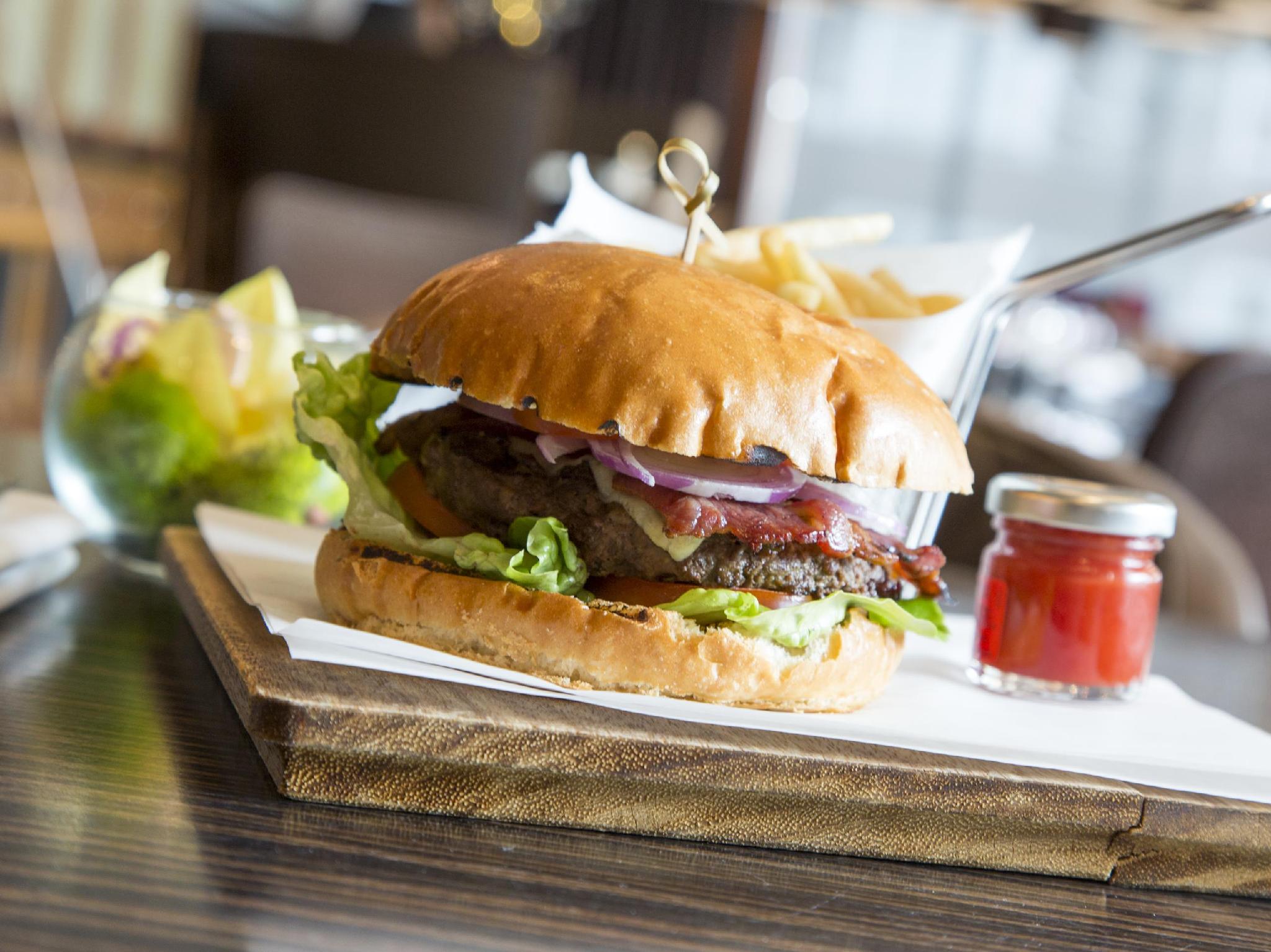 Đồ ăn và thức uống