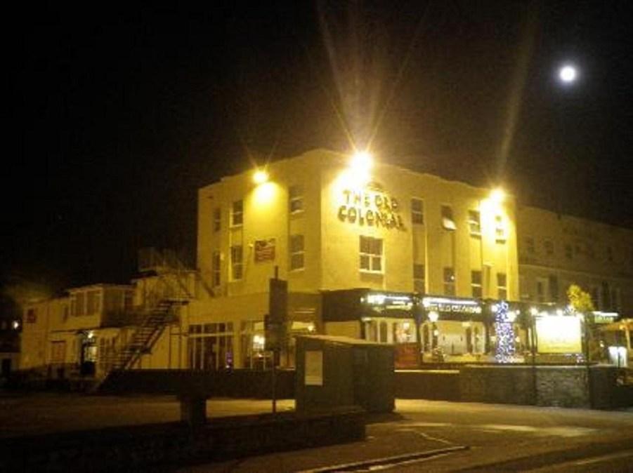 Ngoại cảnh khách sạn