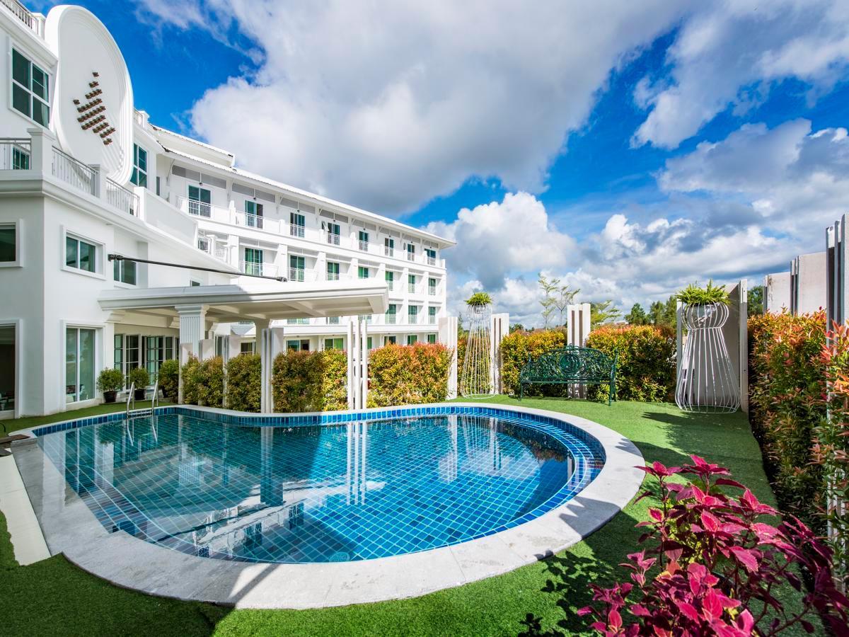 Ngoại cảnh khách sạn