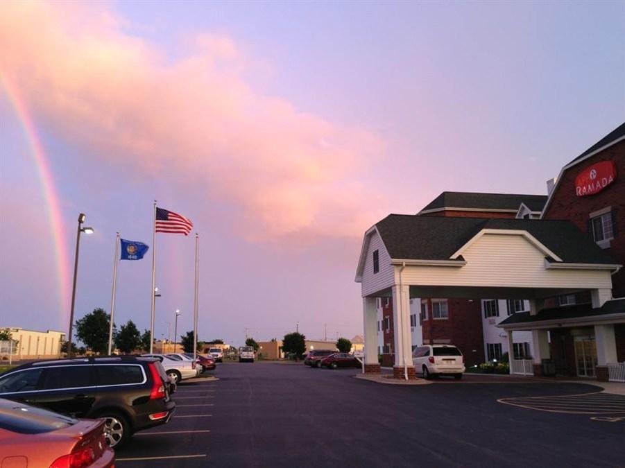 Ngoại cảnh khách sạn