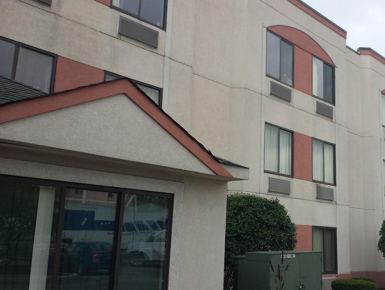 Ngoại cảnh khách sạn