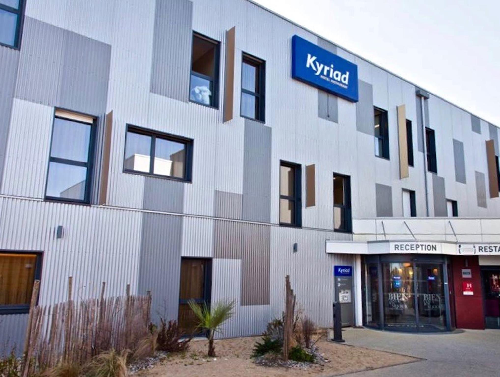 Ngoại cảnh khách sạn