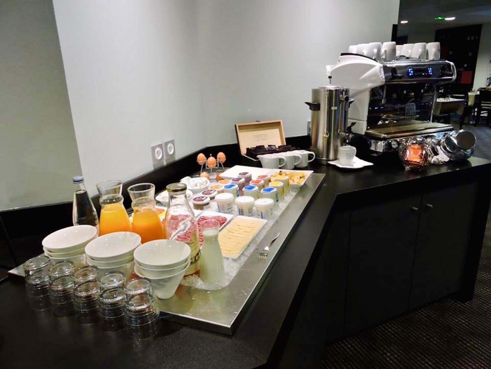 Đồ ăn và thức uống