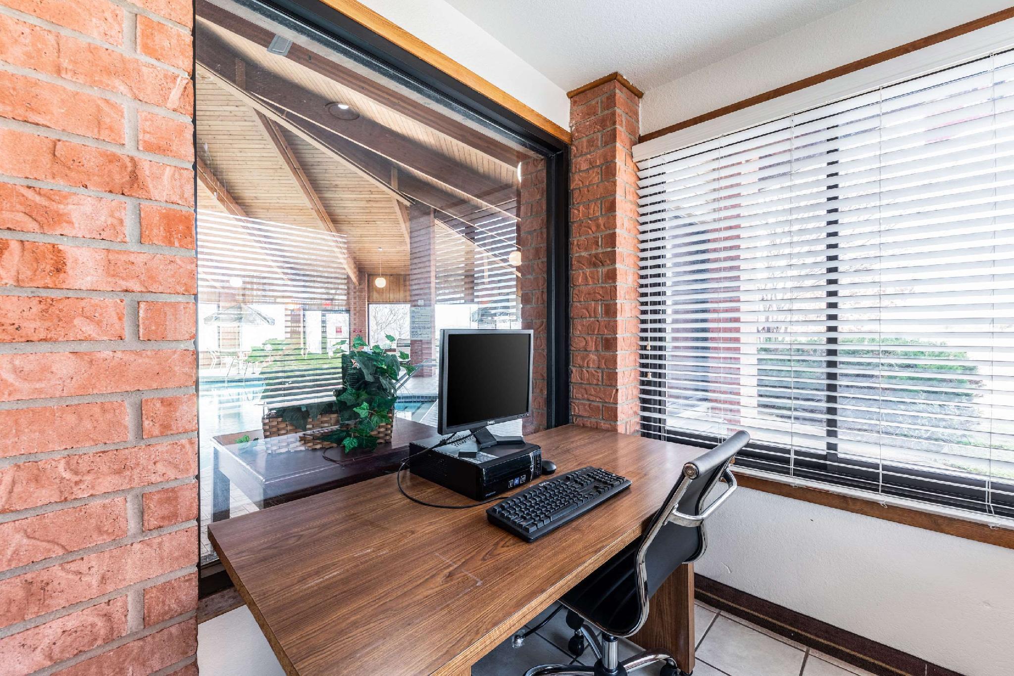 Trung tâm hội nghị