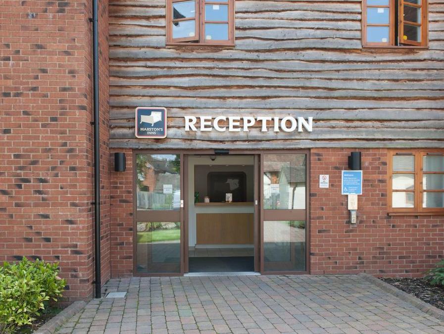 Ngoại cảnh khách sạn