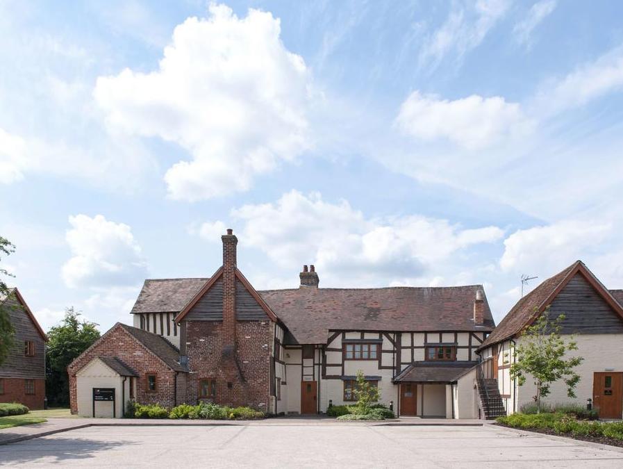 Ngoại cảnh khách sạn