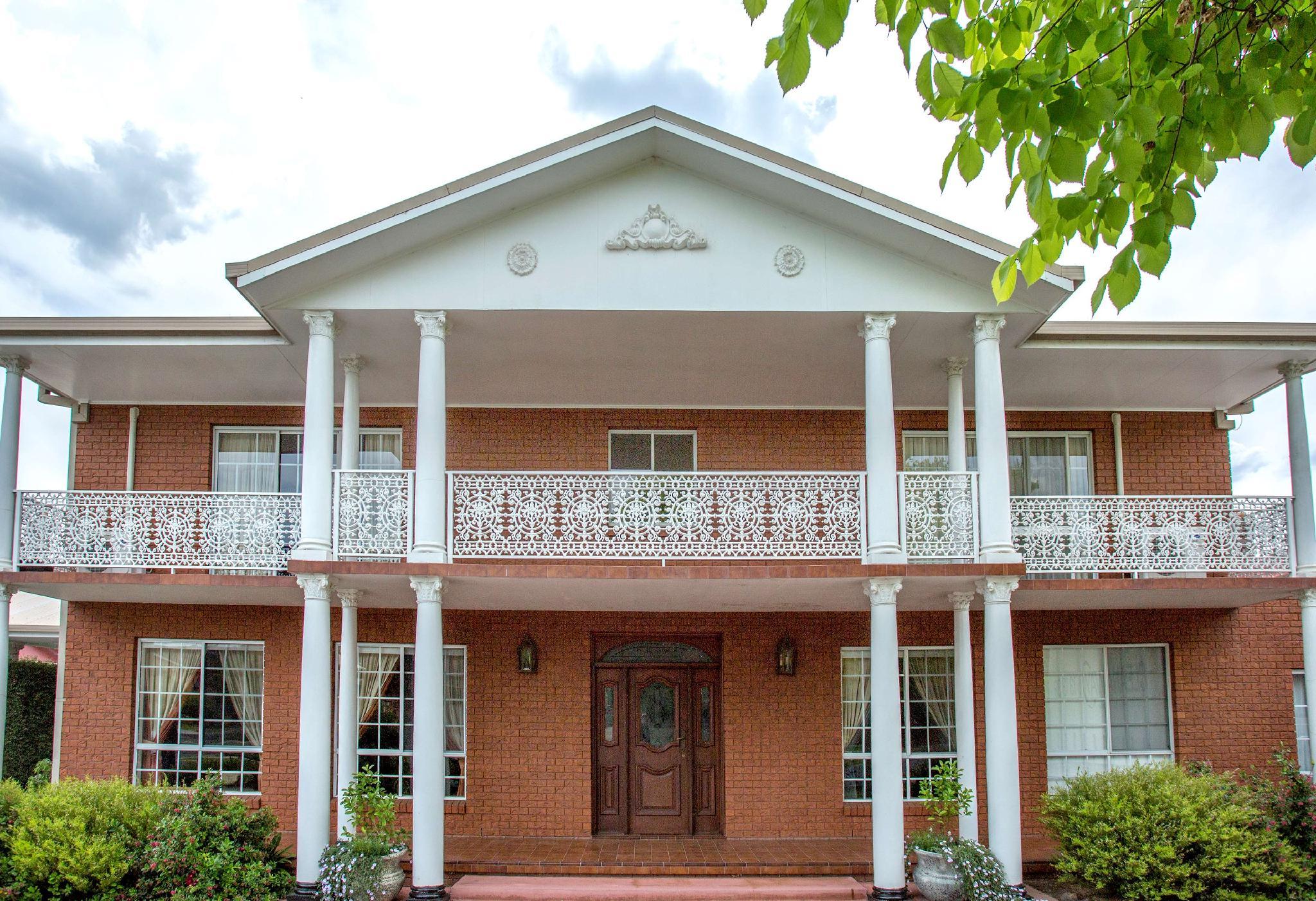 Ngoại cảnh khách sạn