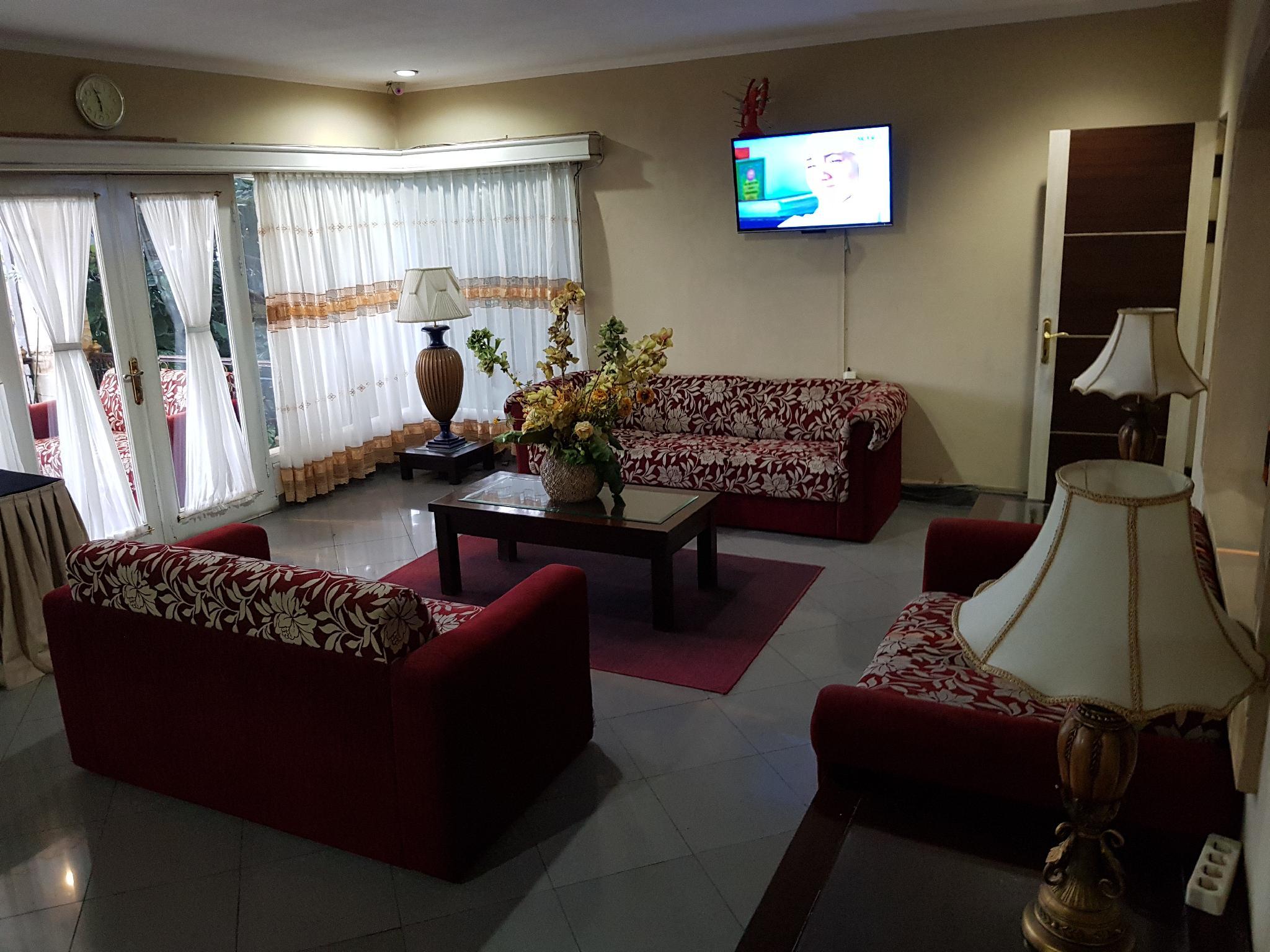 Ngoại cảnh khách sạn