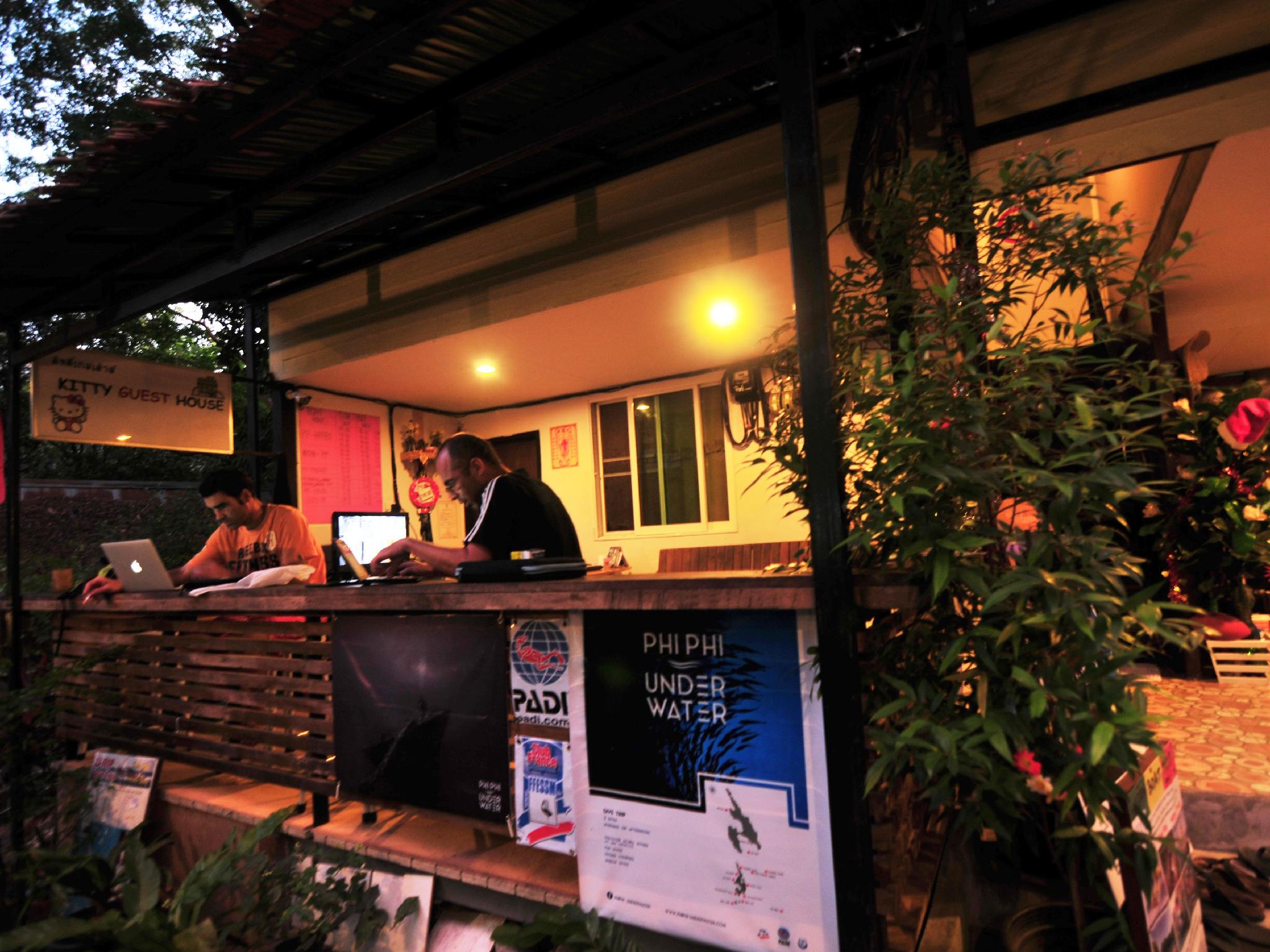 Ngoại cảnh khách sạn