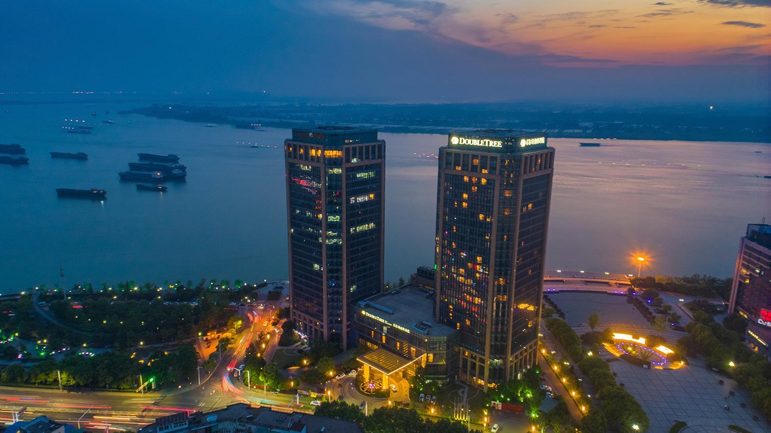 Ngoại cảnh khách sạn