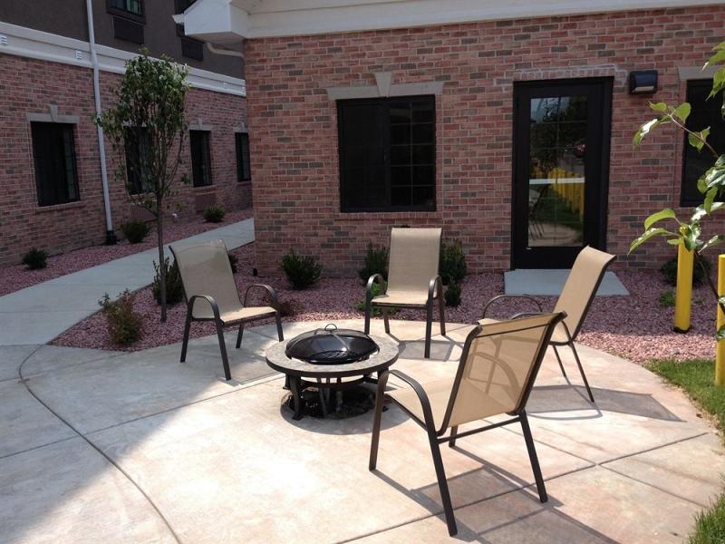 Ngoại cảnh khách sạn