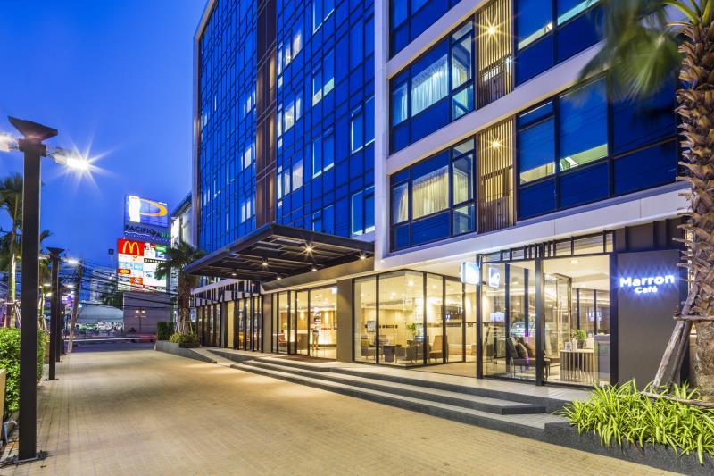 Ngoại cảnh khách sạn