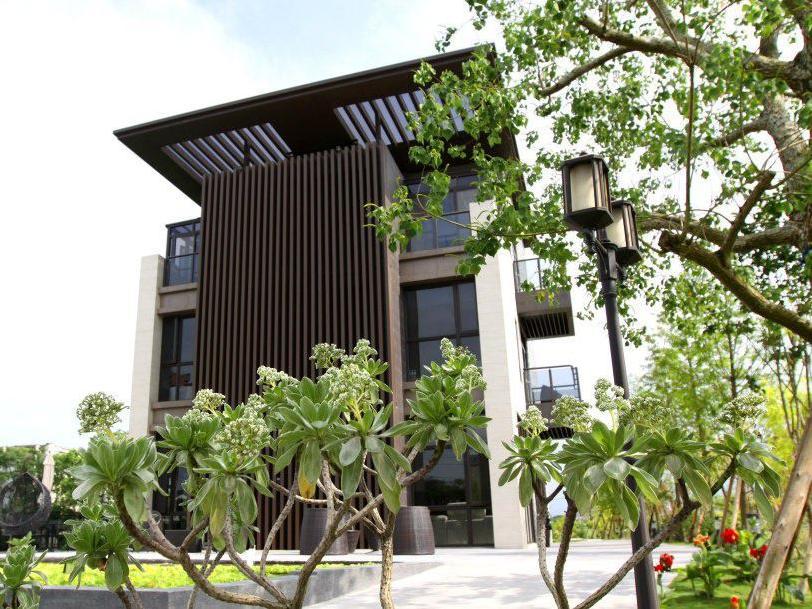 Ngoại cảnh khách sạn