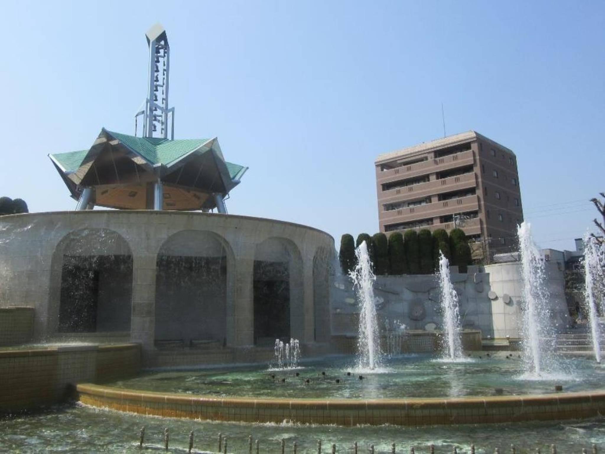 Khu vực xung quanh