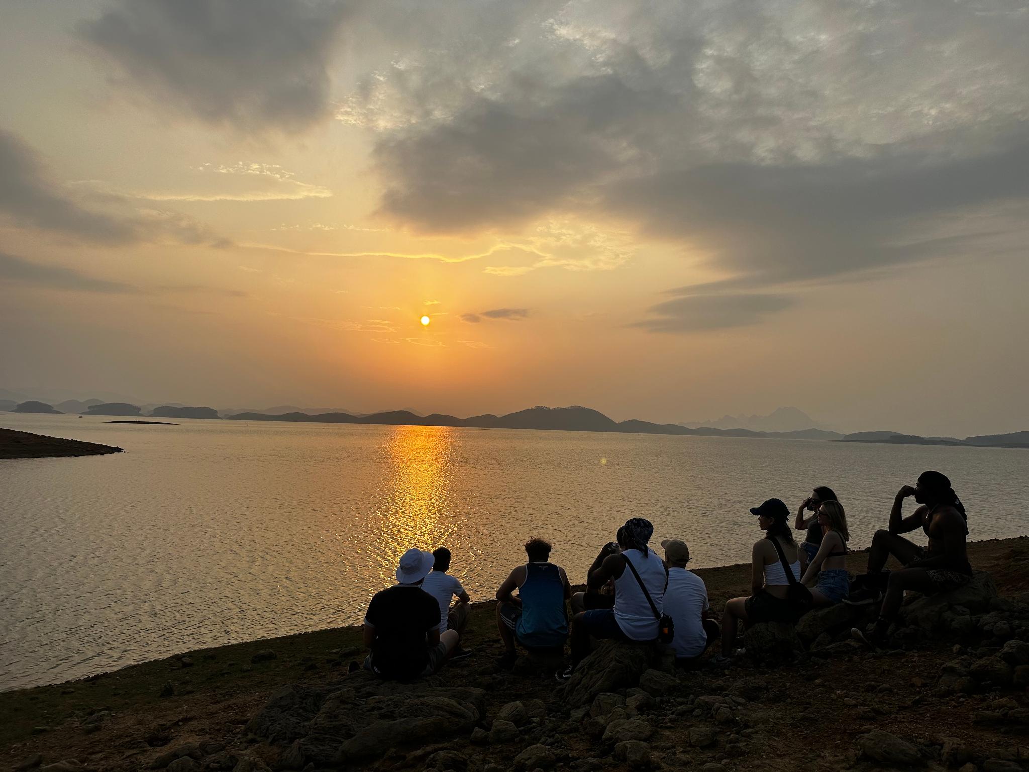 Ngoại cảnh khách sạn