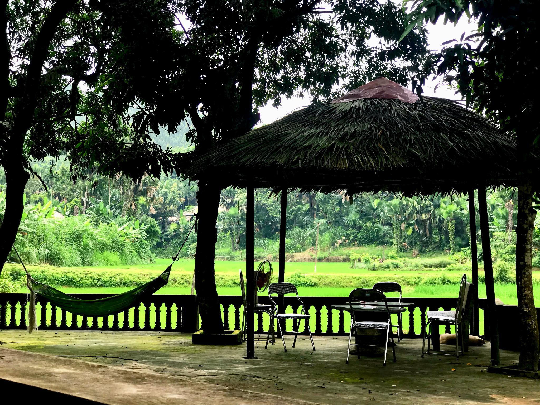 Ngoại cảnh khách sạn