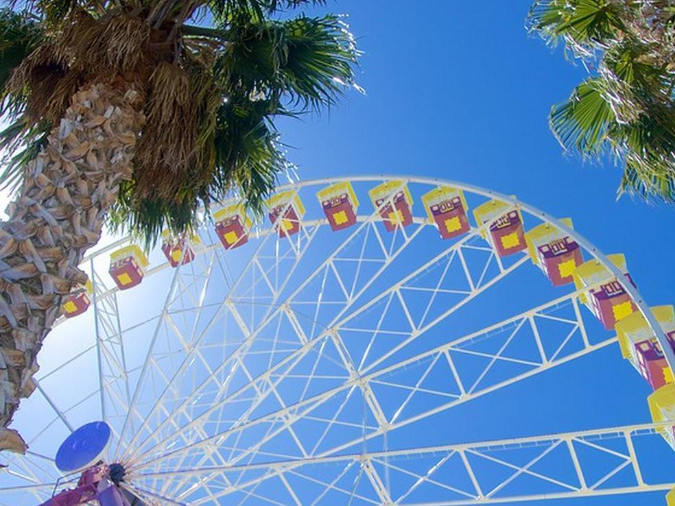 Khu vực xung quanh