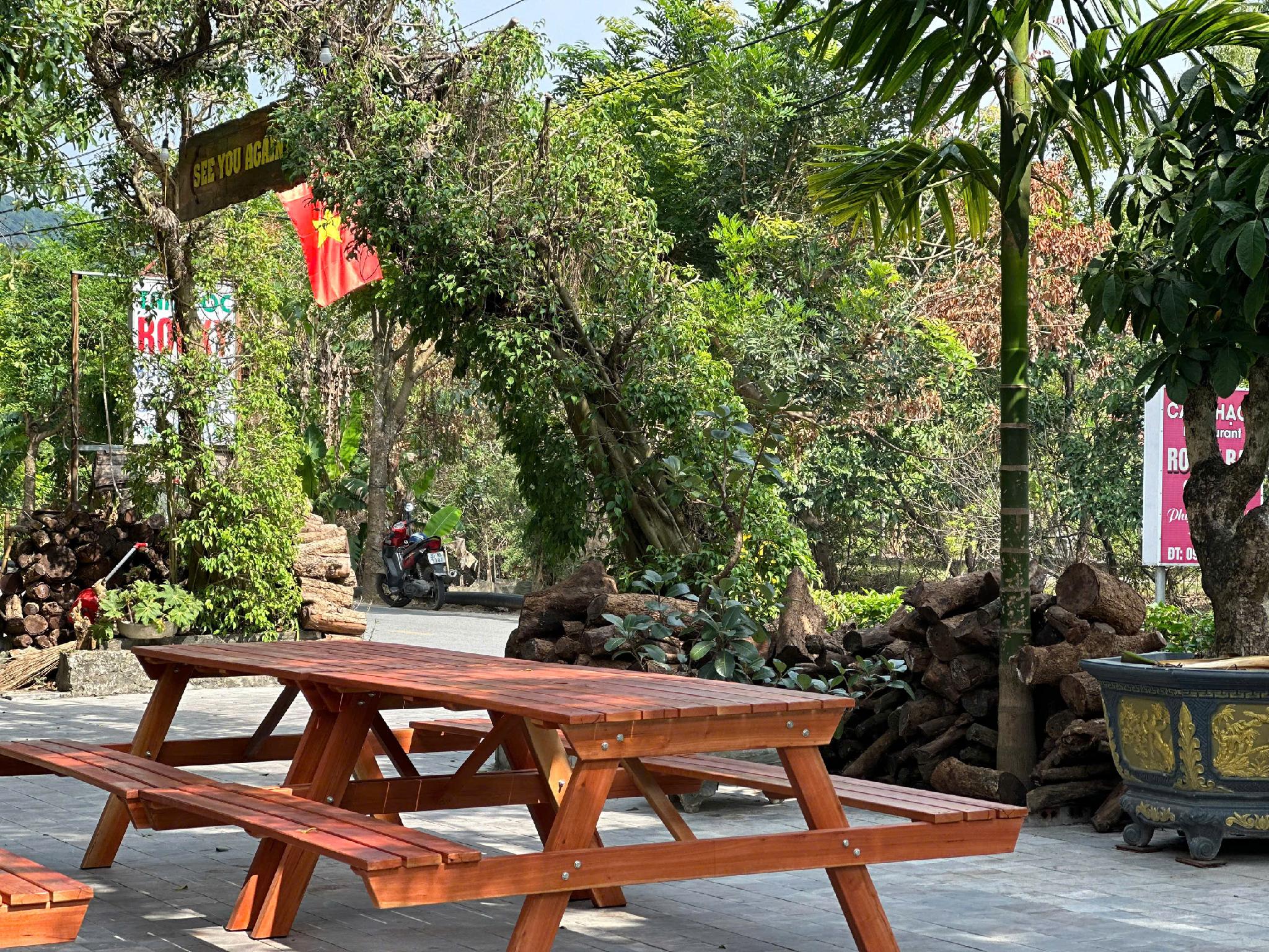 Ngoại cảnh khách sạn