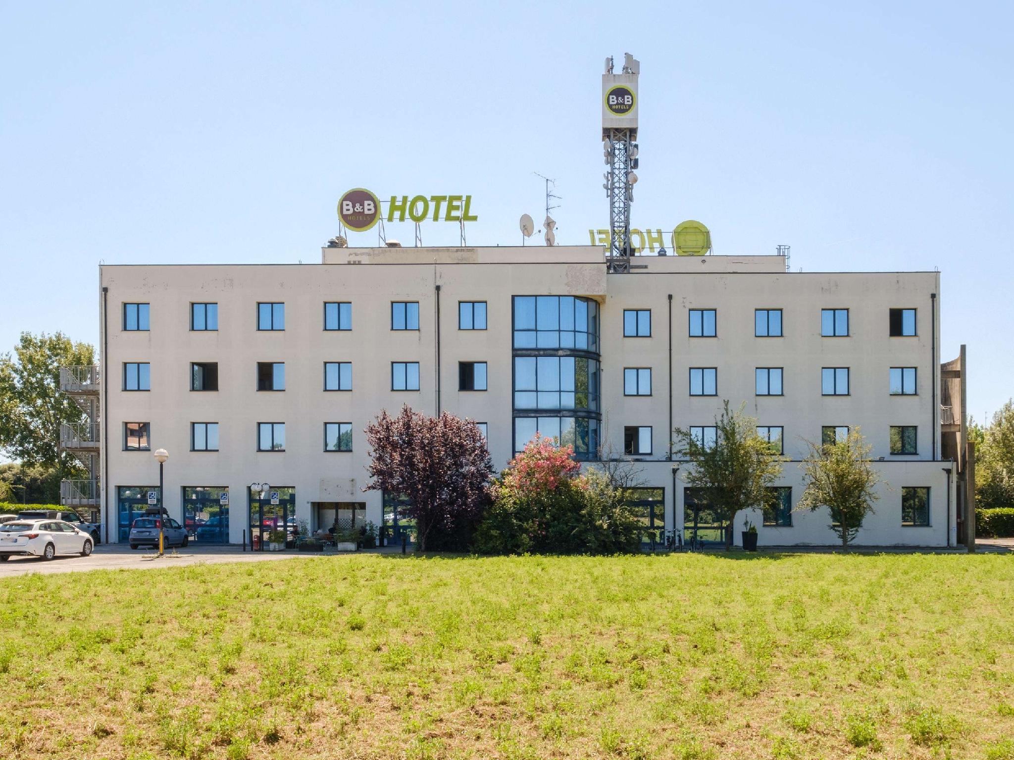 Ngoại cảnh khách sạn