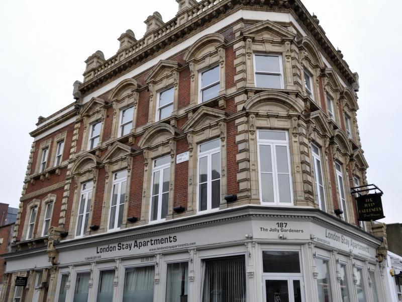 Ngoại cảnh khách sạn